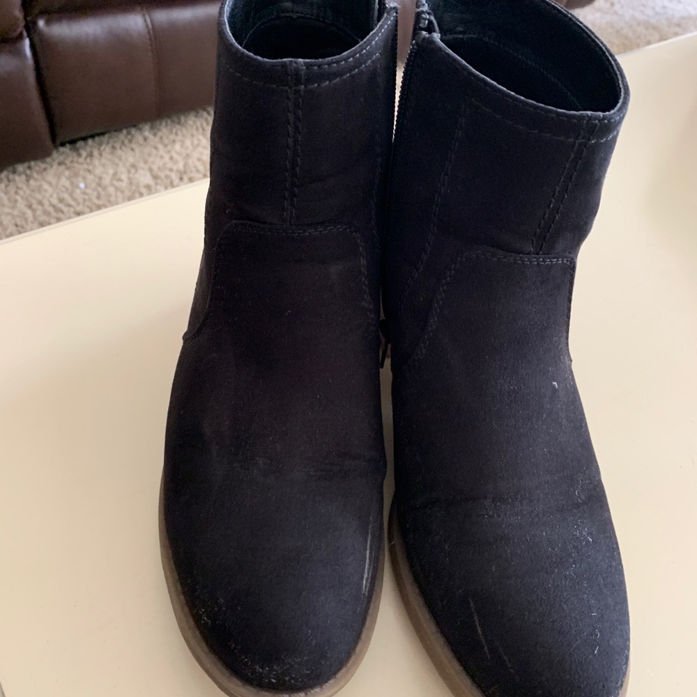 Ruff hewn black booties worn once